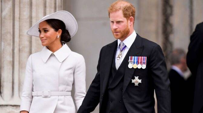 El príncipe Harry y Meghan, implicados en una «persecución en coche casi catastrófica» con un paparazzi en Nueva York