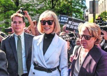 La mujer que venció al exmandatario en juicio