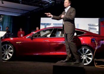 Macron se reúne con Elon Musk; dialogan sobre inteligencia artificial y autos eléctricos