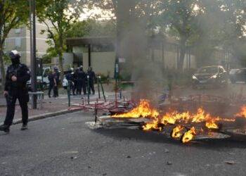 El Gobierno francés despliega 40.000 agentes para tratar de impedir los disturbios