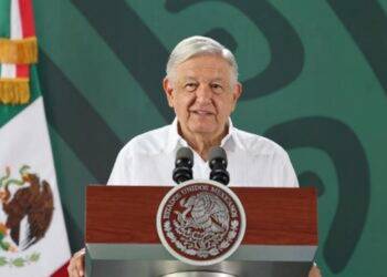 López Obrador dice que los ministros de la Suprema Corte no tienen “calidad moral” para anular el plan B electoral