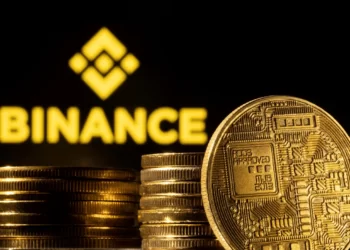 Activos de Binance en EU podrían ser congelados tras demanda por red de engaño