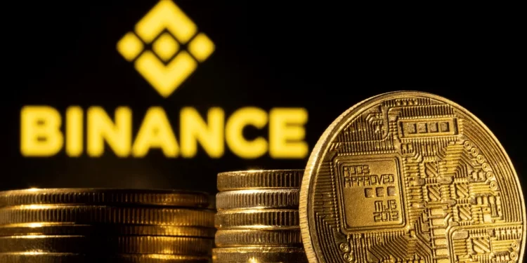 Activos de Binance en EU podrían ser congelados tras demanda por red de engaño