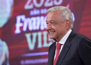 AMLO rechaza críticas del GIEI contra Sedena y Marina por el caso Ayotzinapa