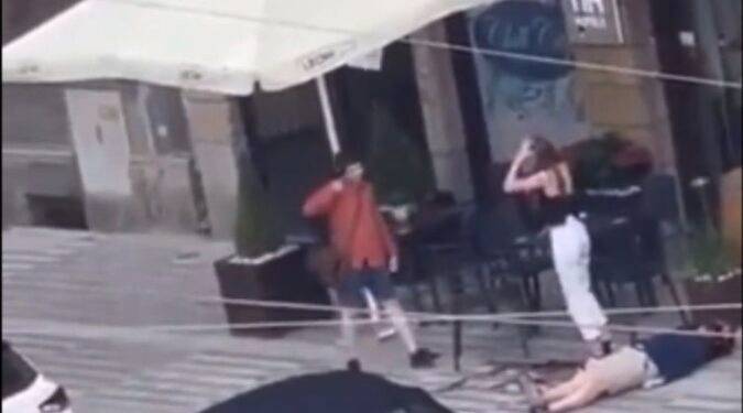 Hombre mata al novio de su expareja y luego se suicida en Polonia: VIDEO