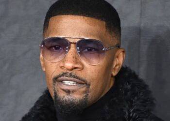 Jamie Foxx fue visto por primera vez después de haber sido hospitalizado de emergencia