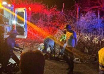 Explota en Tlajomulco unidad de la Fiscalía de Jalisco; hay al menos 3 policías muertos