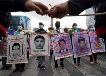 GIEI abandona caso Ayotzinapa por bloqueo de Sedena