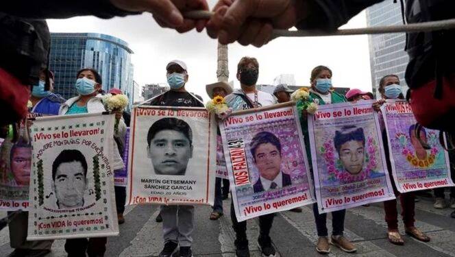 GIEI abandona caso Ayotzinapa por bloqueo de Sedena