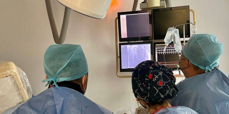 Logra su primer historia de éxito Sala de Hemodinamia entregada por Américo Villarreal