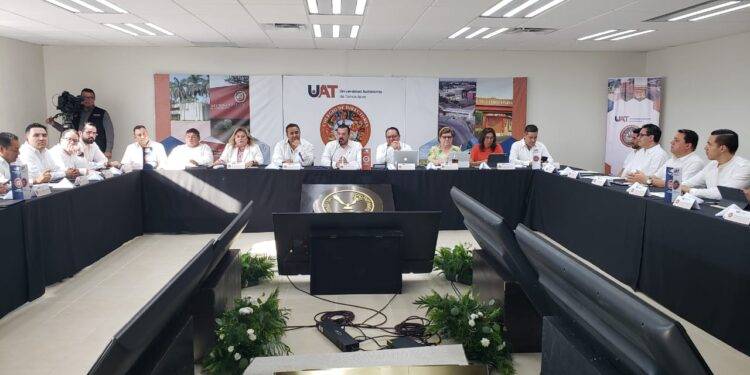 Avanza la UAT en la implementación del nuevo modelo educativo