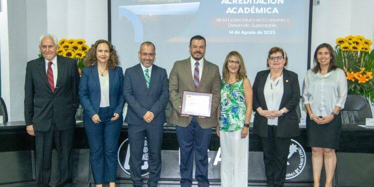 Acredita el CONAC a la Licenciatura en Economía y Desarrollo Sustentable de la UAT