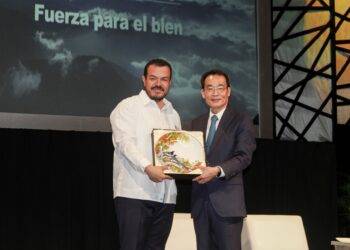 Recibe la UAT visita del embajador de Taiwán