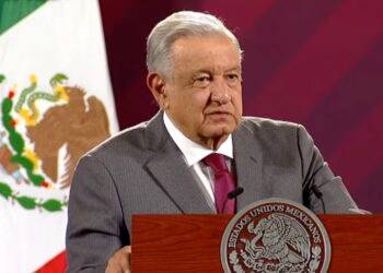 AMLO califica de “ridículos” a legisladores republicanos que buscan frenar fondos para México