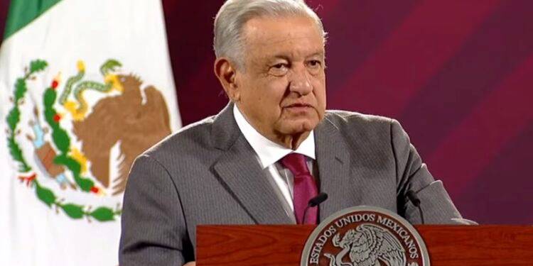 AMLO califica de “ridículos” a legisladores republicanos que buscan frenar fondos para México