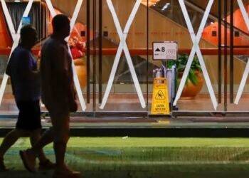 Tifón Saola: Hong Kong se prepara «para el peor escenario»