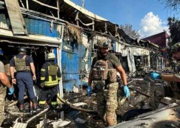 Un ataque contra un mercado en el este de Ucrania deja al menos 17 muertos