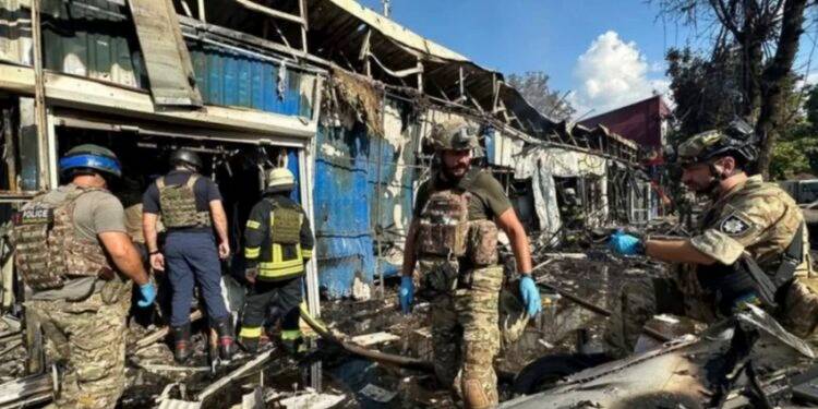 Un ataque contra un mercado en el este de Ucrania deja al menos 17 muertos