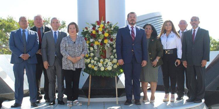 Celebra la UAT el 73 aniversario de su fundación