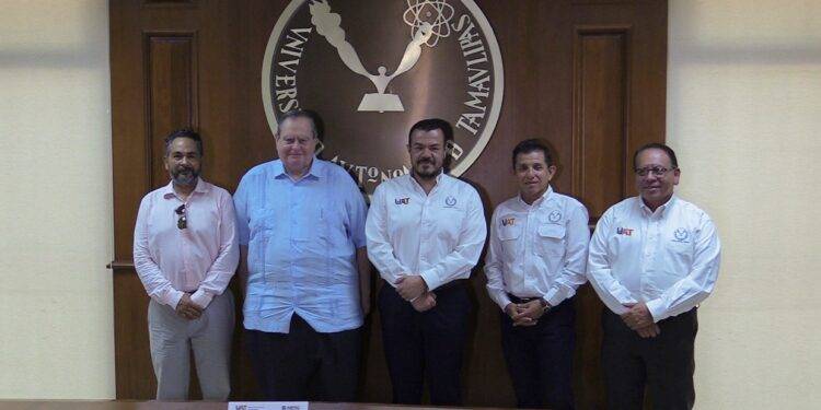 Firma la UAT acuerdo con la Asociación de Industriales del Sur de Tamaulipas