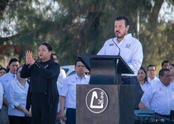 Es compromiso de la UAT engrandecer a la nación a través de la educación: rector