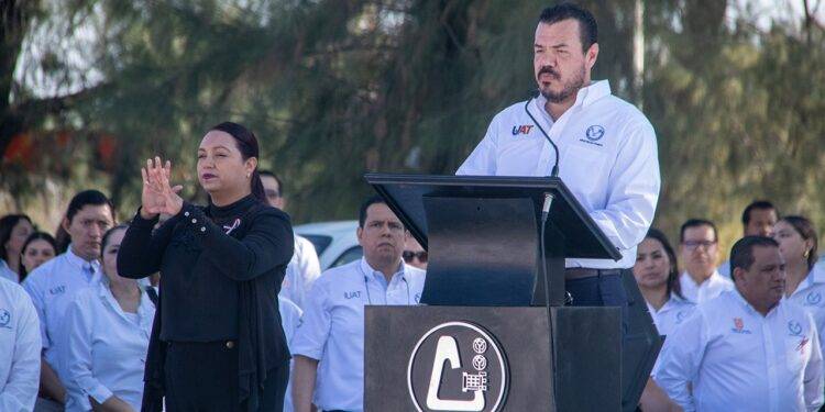 Es compromiso de la UAT engrandecer a la nación a través de la educación: rector