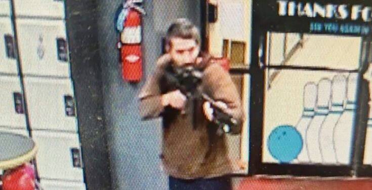 Tirador deja al menos 22 fallecidos en Estados Unidos; continúa prófugo