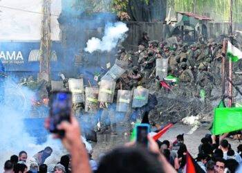 Israel autoriza ingreso de ayuda humanitaria a Gaza por Egipto