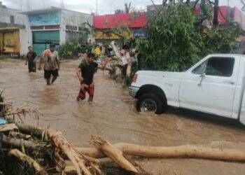 AMLO propone al Poder Judicial que los 15 mil mdp del recorte a fideicomisos sean para damnificados de “Otis”