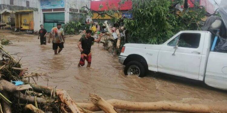 AMLO propone al Poder Judicial que los 15 mil mdp del recorte a fideicomisos sean para damnificados de “Otis”