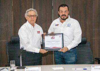 Recibe la UAT reconocimiento “Empresa de Diez Plus” del INFONAVIT