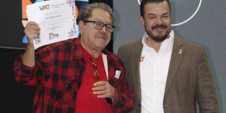 Paco Ignacio Taibo II destaca el crecimiento de la FUL UAT