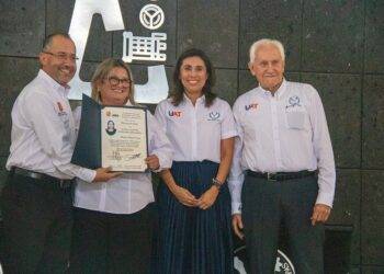 Celebra UAT el 56 aniversario de la Facultad de Comercio y Administración Victoria