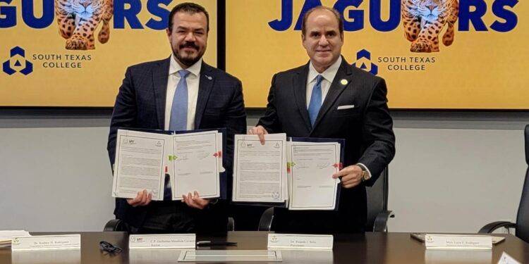 Firma la UAT acuerdo con South Texas College