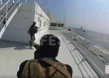 Yemen secuestra barco en el mar Rojo con tripulantes mexicanos; SRE trabaja para liberarlos
