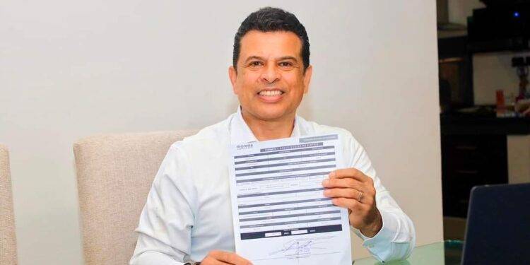 Se registra Lalo Gattas como aspirante a la Alcaldía de Victoria