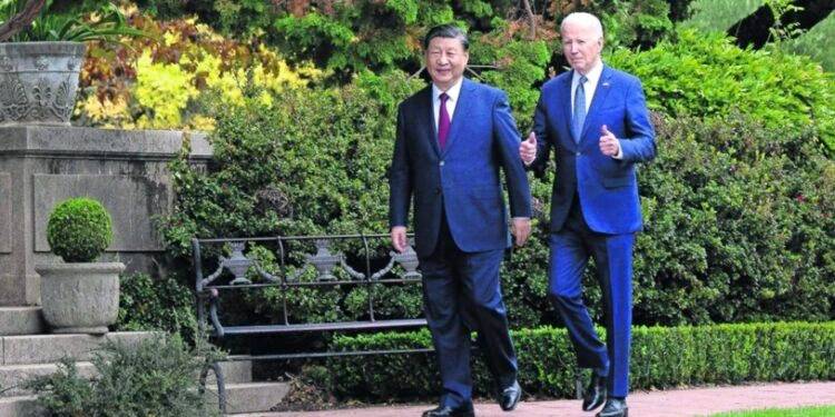 Pese a reunión «productiva» sobre fentanilo y otros temas, Biden llama “dictador” a Xi Jinping