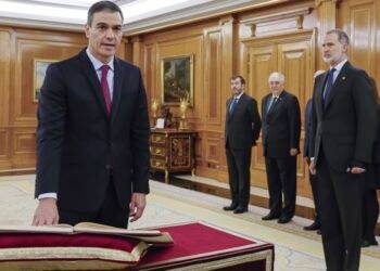 Pedro Sánchez promete su cargo de presidente de España ante el rey Felipe VI