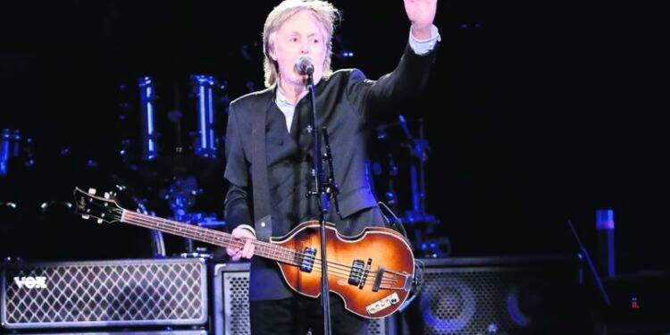 Paul McCartney tiene explosivo regreso