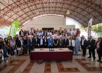 Celebra la UAMCEH UAT 52 años de formar profesionales de excelencia