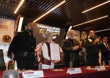 Inauguran exposición turística “Tamaulipas seguro te enamora” en Punto México