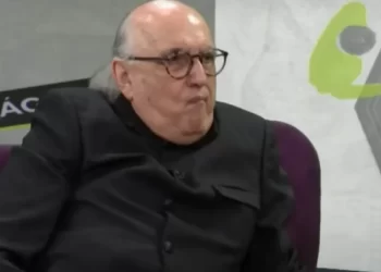 Detienen al articulista Alfredo Jalife-Rahme por denuncia de Clouthier