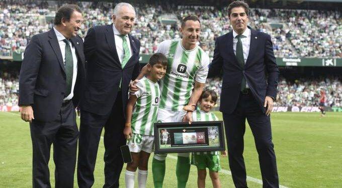 Así fue la emotiva despedida de Andrés Guardado con el Betis