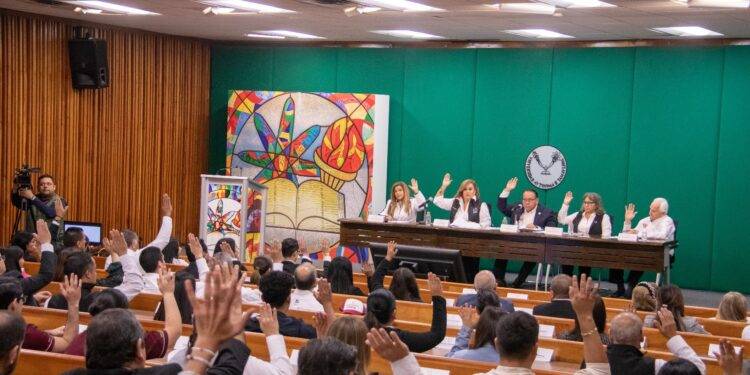 Asamblea de la UAT aprueba dos candidaturas para la Rectoría