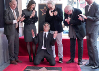 Mark Ruffalo recibe su estrella en el Paseo de la Fama de Hollywood y así bailó con Jennifer Garner