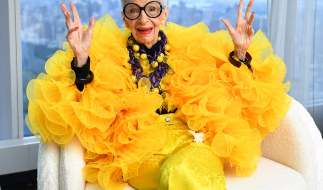 Adiós a la musa de la extravagancia: muere Iris Apfel, diseñadora e ícono de la moda, a los 102 años