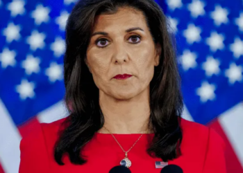 Nikki Haley pone fin a sus aspiraciones presidenciales: «Ha llegado el momento de suspender mi campaña»