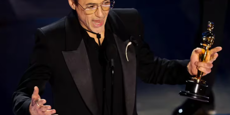 Robert Downey Jr. ganó el primer Oscar de su carrera por su papel en ‘Oppenheimer’