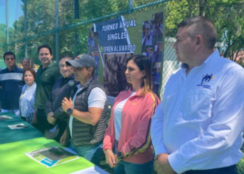 Inauguran tenistas torneo de Singles en Saltillo