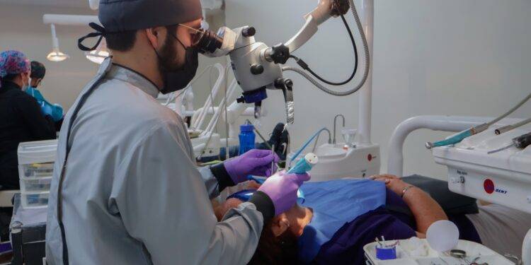 La UAT brinda más de nueve mil servicios dentales por año
